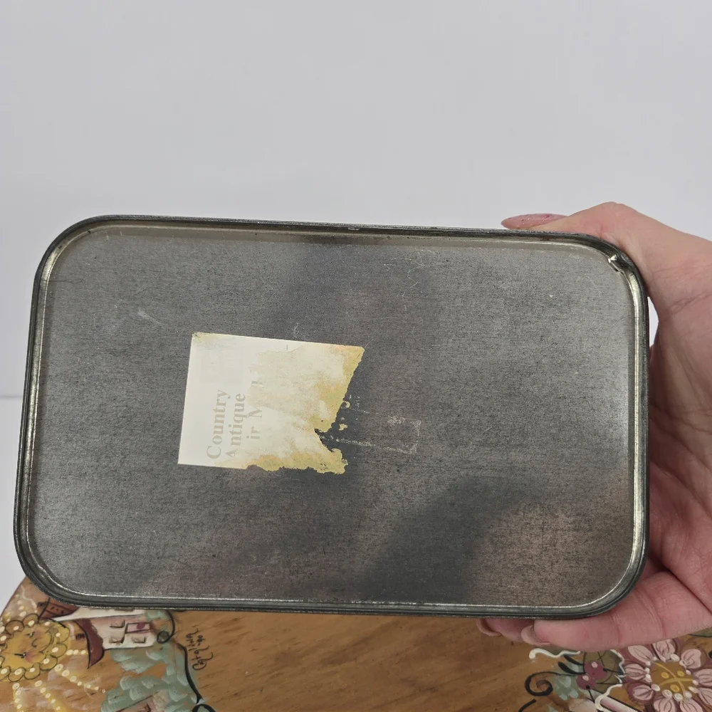 Vintage Anne‎ Hathaway's Cottage Stratford Upon Avon Tin Box Arden Nash England